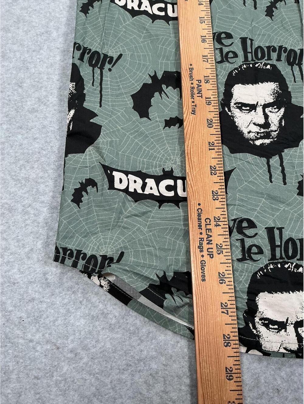 Bela Lugosi Dracula Graphic Button-Up Shirt Size S creepy co - Picture 7 of 9